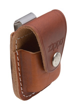 Etui skórzane Zippo z klipem brązowe